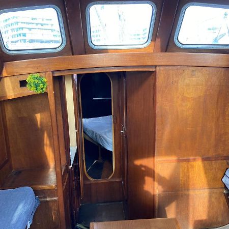 Fantastic Sailing Boat To Sleep In Barcelona Hotel Kültér fotó